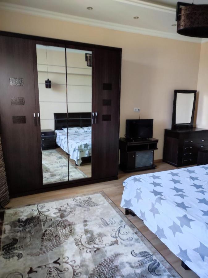 2 Room Flat Ałma Ata Zewnętrze zdjęcie